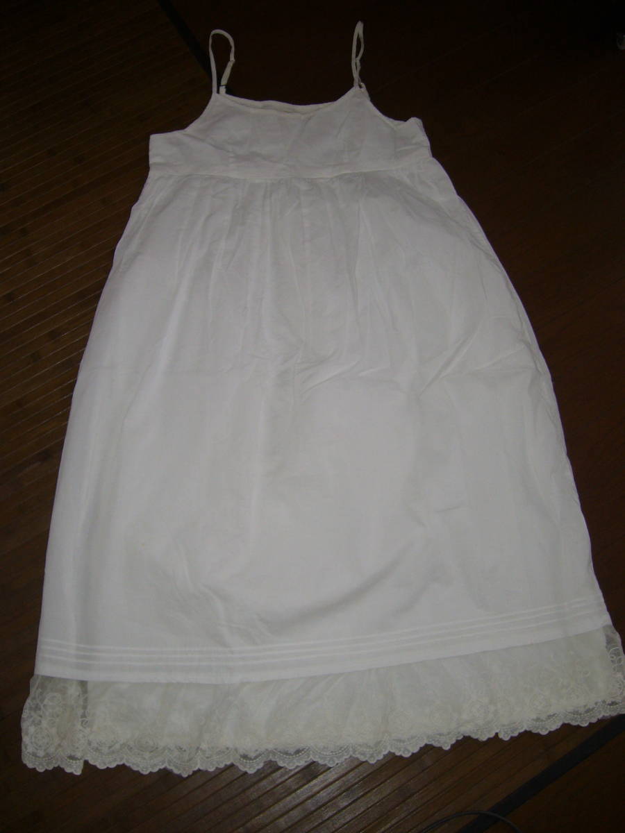 677-44♀: earth music&ecology アースミュージックアンドエコロジー キャミソール ワンピース サイズ.F 色.オフホワイト 拍卖