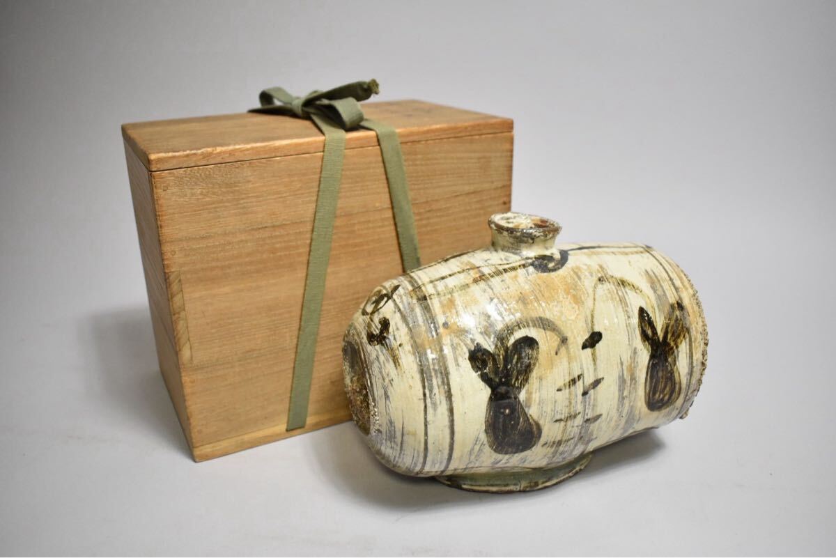 【英】A227 時代 鶏龍山俵壺 中国美術 朝鮮 韓国 壷 花器 骨董品 美術品 古美術 時代品 mz拍卖