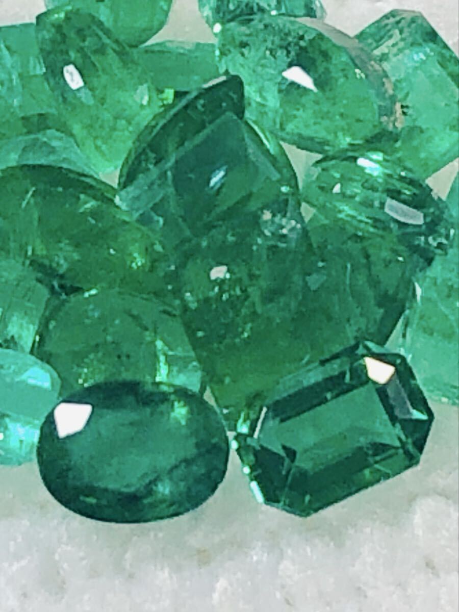 天然エメラルド裸石ルース【おまとめ】4.71ct 0.94g拍卖