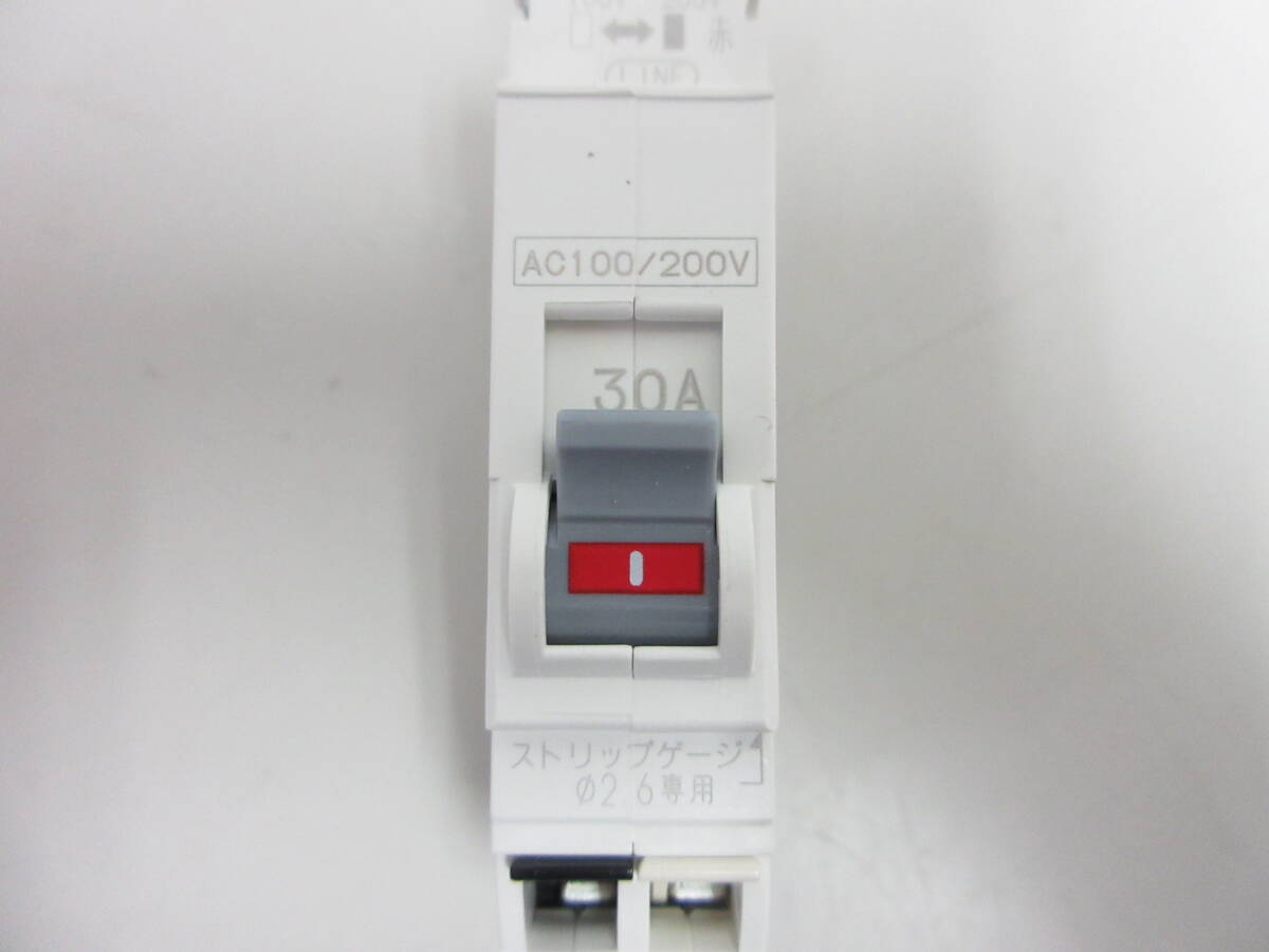 NN070702 未使用品★ 日東 プチスリムサーキットブレーカ PN32TA 2P2E30A×2個 PN32TA 2P2E20A×3個 合計5個セット拍卖