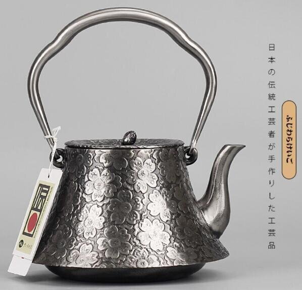★新品未使用★南部鉄器 大容量鉄瓶 コーティングなし 手作り鉄 やかんを沸かす お茶の道具 1400ML拍卖