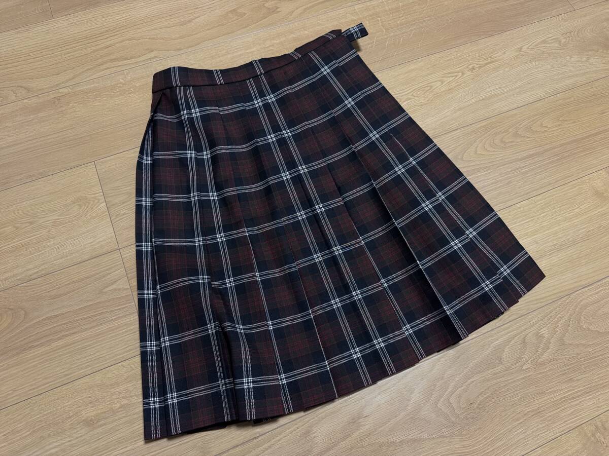 ★神奈川県 城郷高校 制服 冬用スカート (W60-64 L50) ミニスカ 赤チェック 赤チェ ※新栄 新羽 青チェ JK コスプレ拍卖