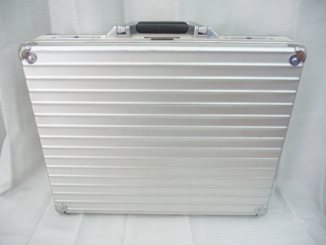 ☆RRIMOWA Attache リモワ アタッシェ アタッシュケース/ジュラルミン アルミ製 ビジネスバッグ リモア 難あり/現状(A792)拍卖