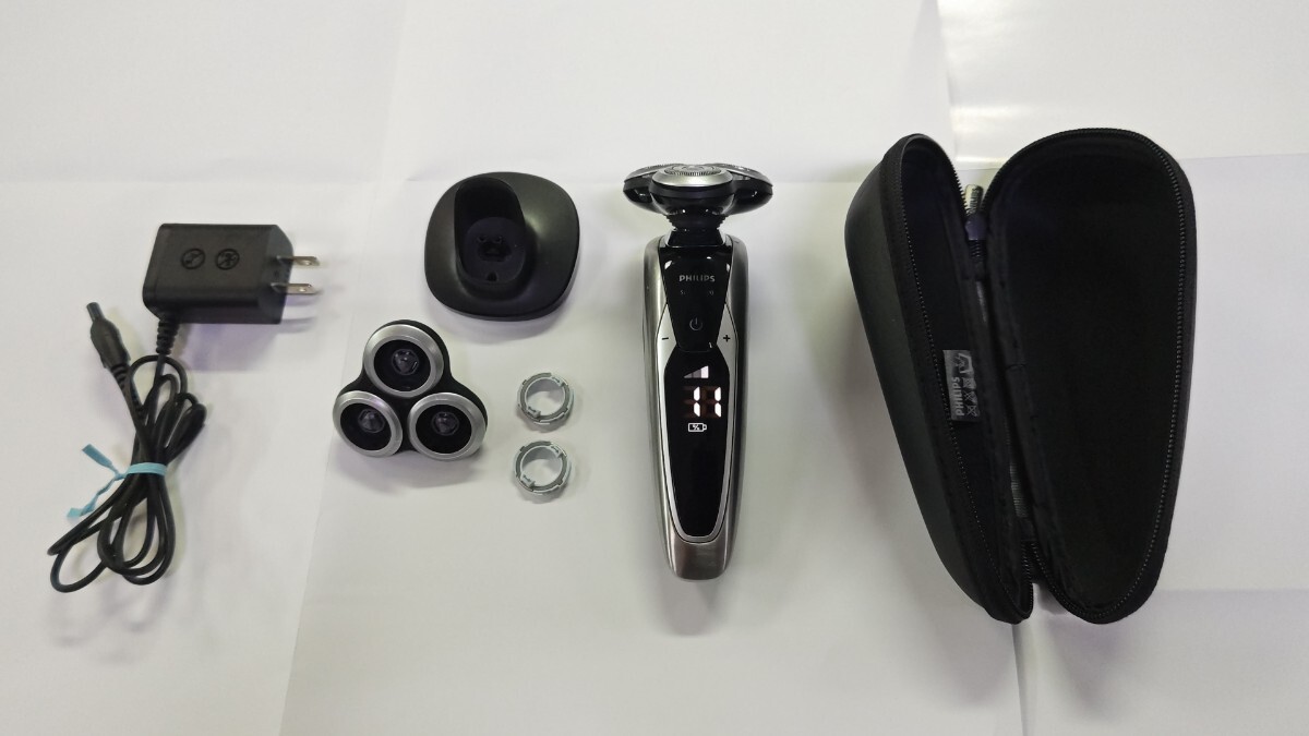 PHILIPS フィリップス 電気シェーバー シリーズ9000 稼動品 パーツ多数拍卖