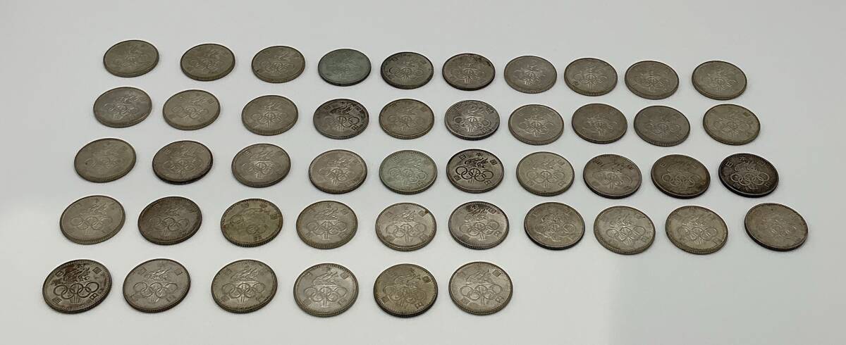 #5335【現状品】銀貨 まとめ 額面106700円(100円銀貨117枚、1000円銀貨15枚、5000円銀貨14枚、10000円銀貨1枚)拍卖