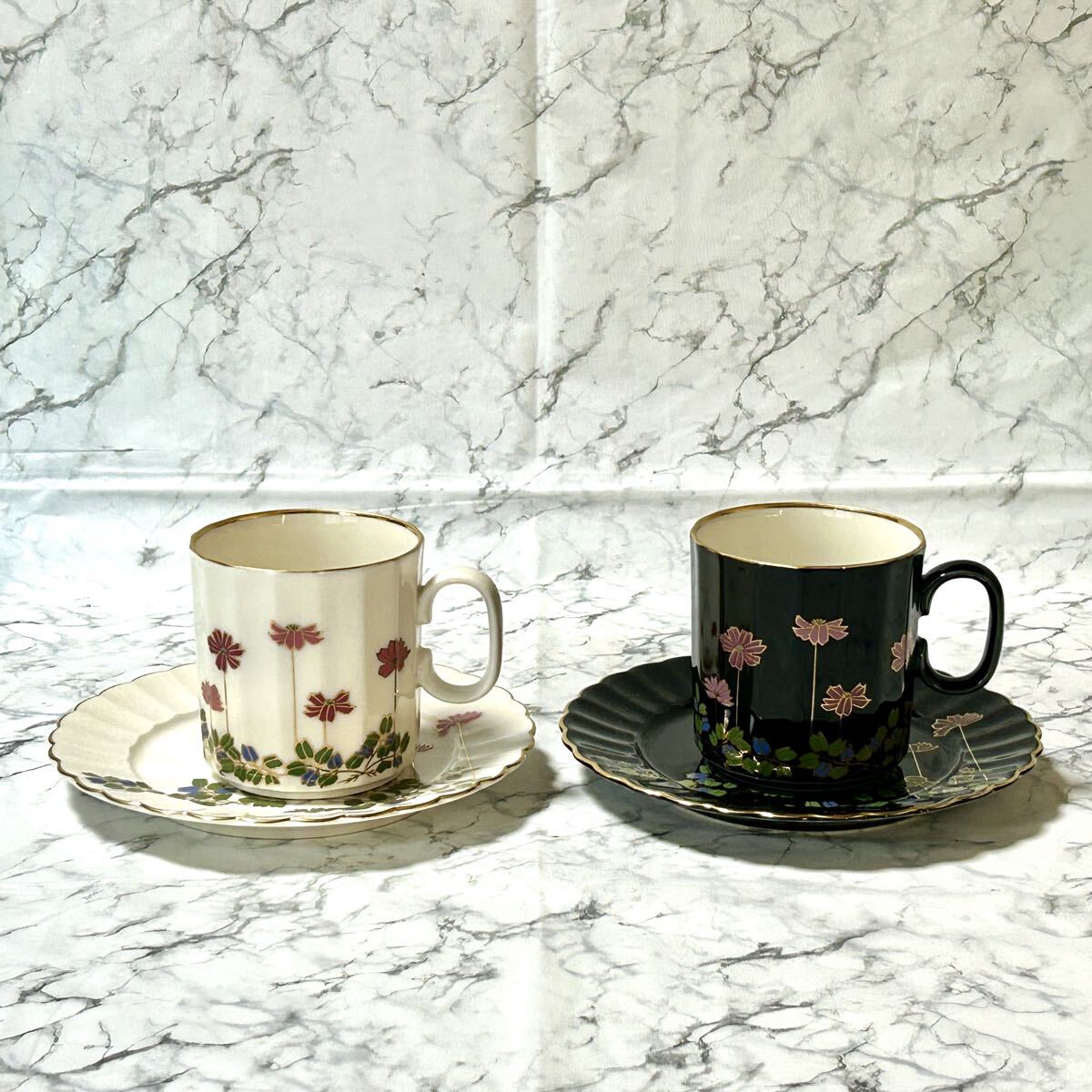 YE7013ZAM 希少 中山陶器 NAKAYAMA カップ&ソーサー ペア 白×黒 金彩 秋草文 コーヒーカップ 2客【美品】【送料無料/匿名配送】拍卖