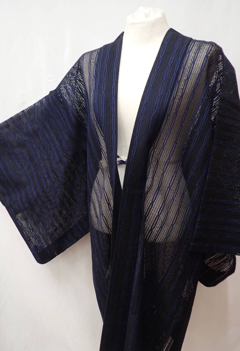 秀品 薄羽織り 黒×紺 身丈80cm 裄丈65cm 夏物 和装 和服 着物 E07040拍卖