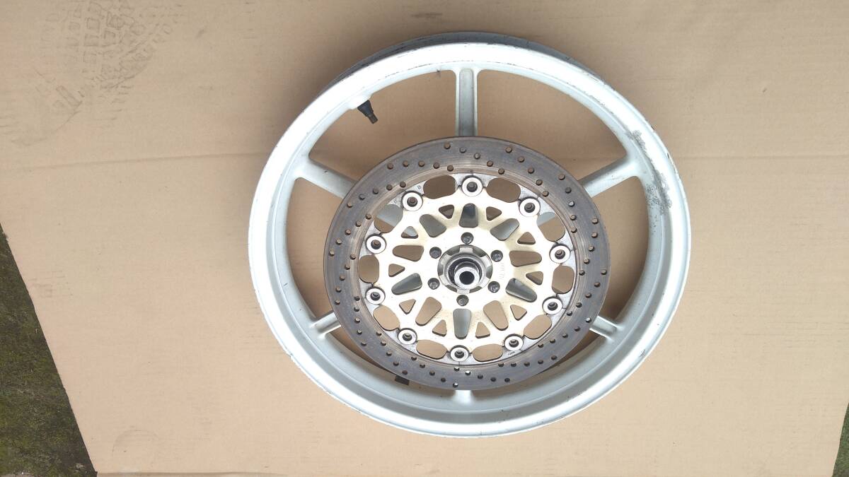 ホンダ HRC RS125 NF4型 フロントホイール 振れ曲がり無し 塗装ハガレ有り リム部チョイ凹み有り拍卖