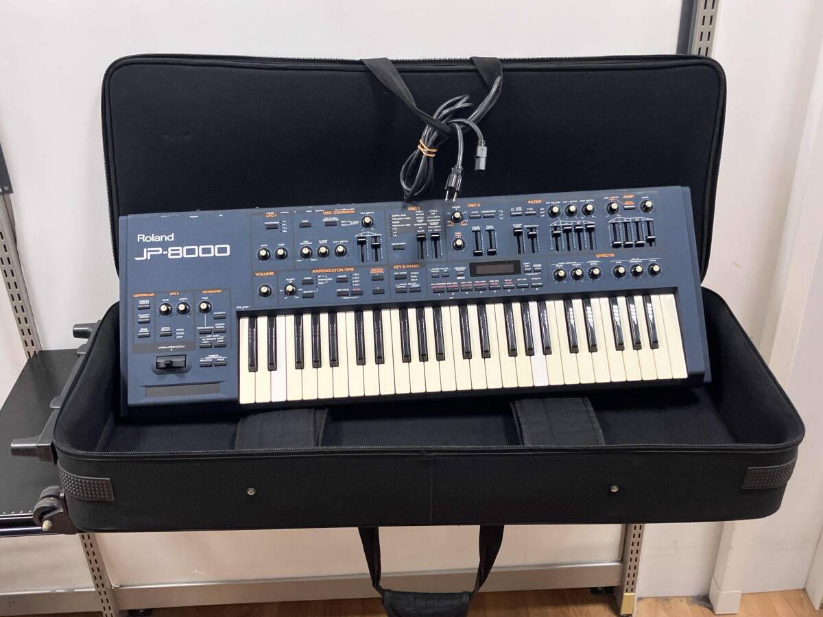 ジャンク 【ジャンク】音出確認済 Roland JP-8000 鍵盤戻り不良 傷ヤケ汚れ大 GATORケース付拍卖