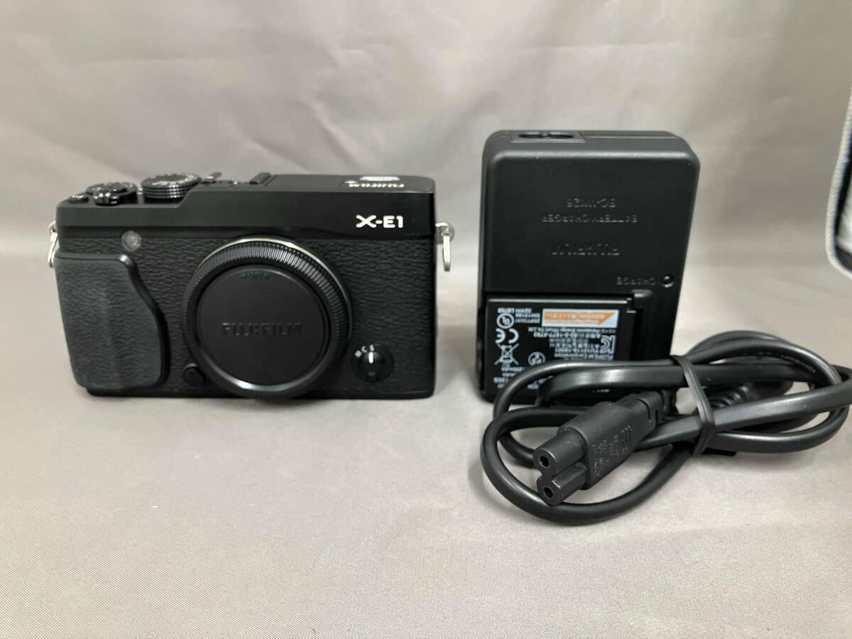FUJI FILM F X-E1B FUJIFILM X-E1 ボディ (ブラック) デジタル一眼2012年式拍卖