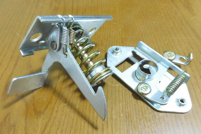 ケンメリ用新品-ボンネットロック/オス+メス/フードロック/ヨンメリ/ ボンネットキャッチ GC110/C110拍卖