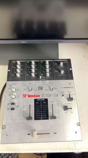 Vestax PMC-05ProIII DJミキサー ACアダプター付 通電しません ジャンク品 修理・部品取り用 /260707-0009拍卖