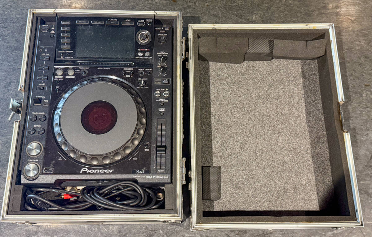 SP99 PIONEER CDJ-2000NXS 動作品 ハードケース入拍卖