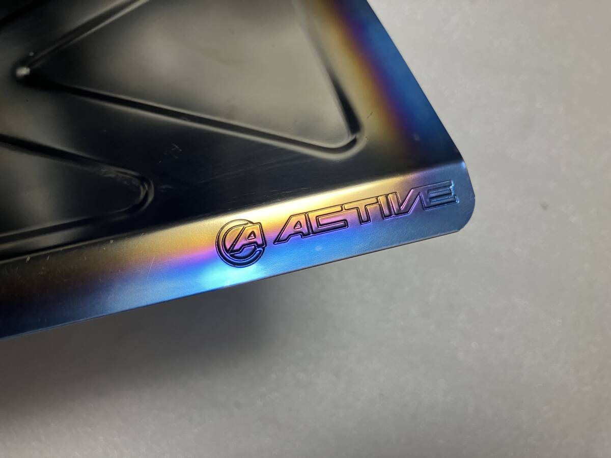 美品 アクティブ ACTIVE チタンナンバープレート ホルダー 送料無料拍卖
