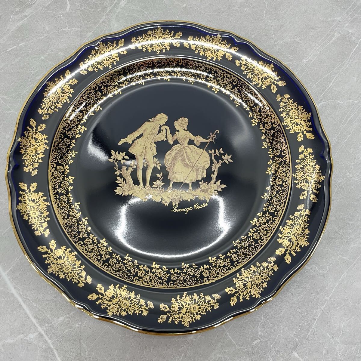 445 LIMOGES CASTEL リモージュ カステル 22K 金彩 プレート 飾り皿 皿 陶器 食器 径約24.5cm 現状品拍卖
