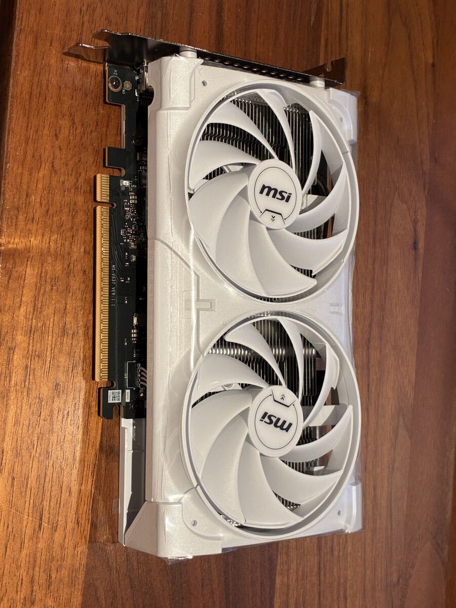 GeForce RTX 5060 8GB MSI Ventus 2X OC White拍卖