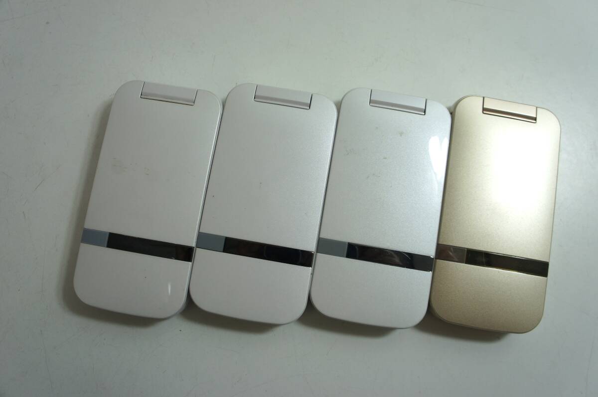 ジャンク品☆ソフトバンク☆202SH☆シャープ☆ガラケー☆ホワイト・ゴールド☆4台まとめ売り☆607S4-B50698拍卖