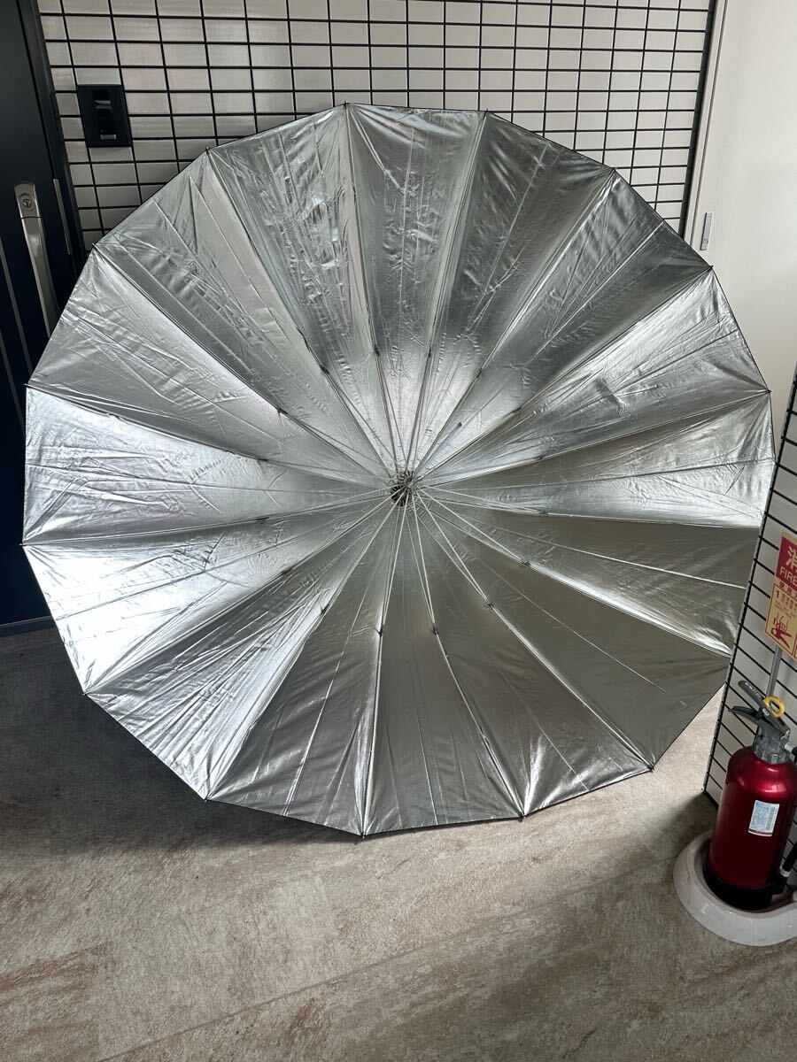 大型 180cm パラボラアンブレラ シルバー反射 撮影用アンブレラ ディフューザーカバー・収納バッグ付き スタジオ照明拍卖