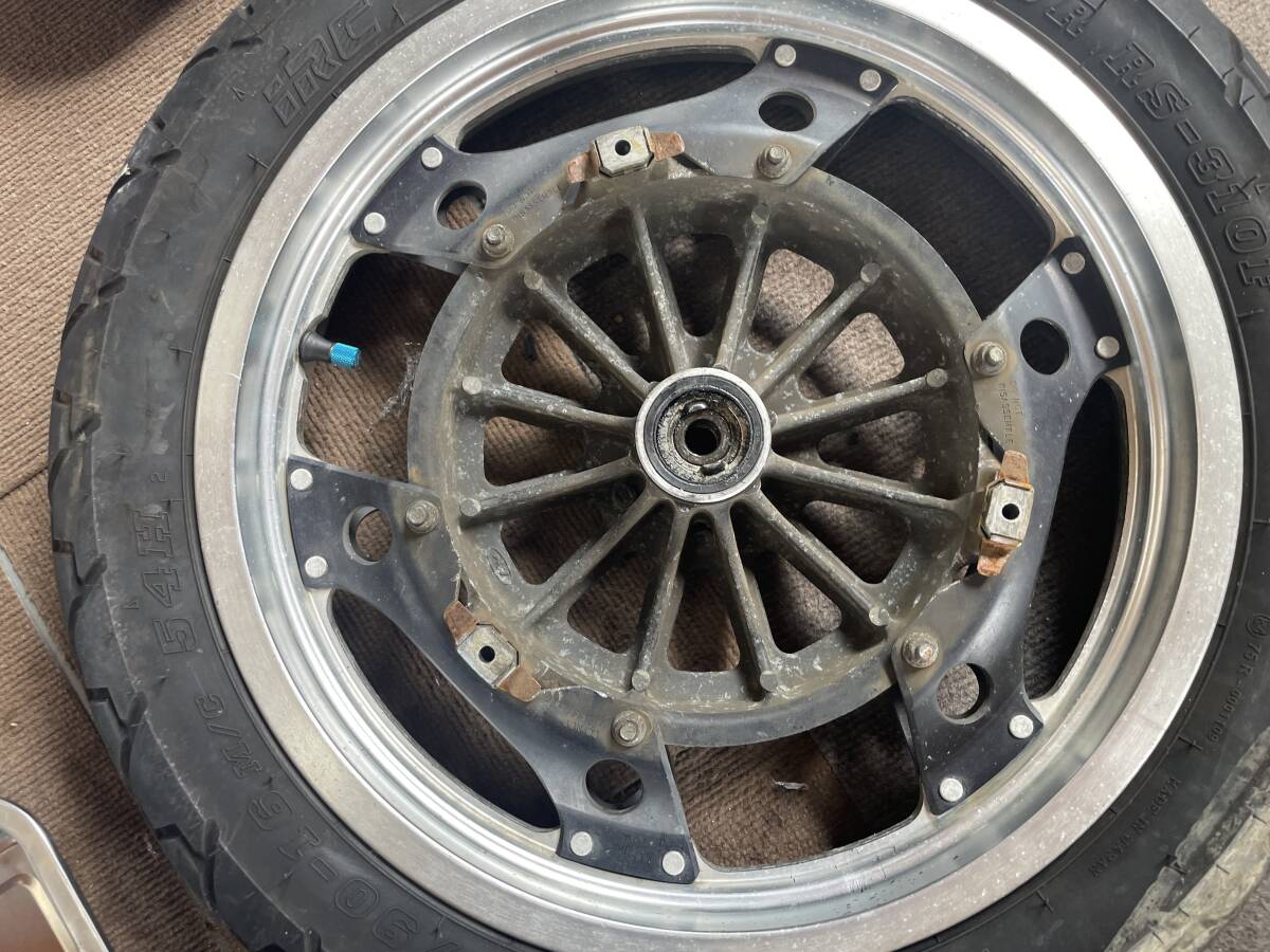 ホンダ VT250FE MC08 純正 フロントホイール 実働車外し ベアリング触診で固着なし タイヤ付※おまけ VT250F拍卖