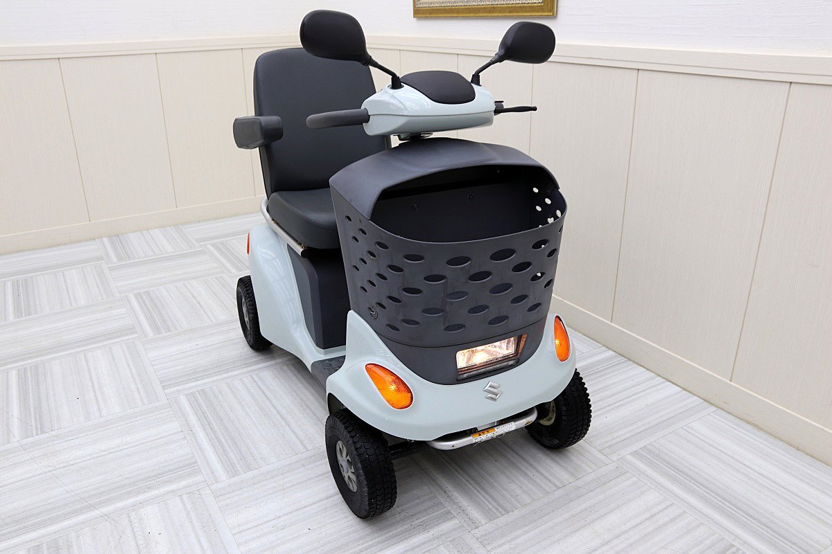 激安!18年製 スズキ SUZUKI シニア セニアカー ET4D8 4輪 電動車 ブルー 現状渡し拍卖