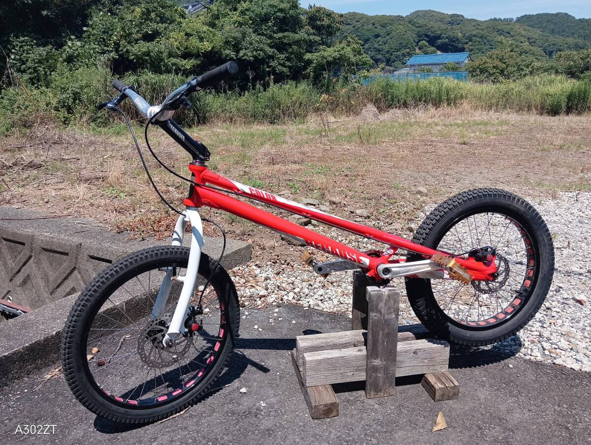 20インチ トライアル車 BECAUSE美車 前後ディスクブレーキ!!拍卖