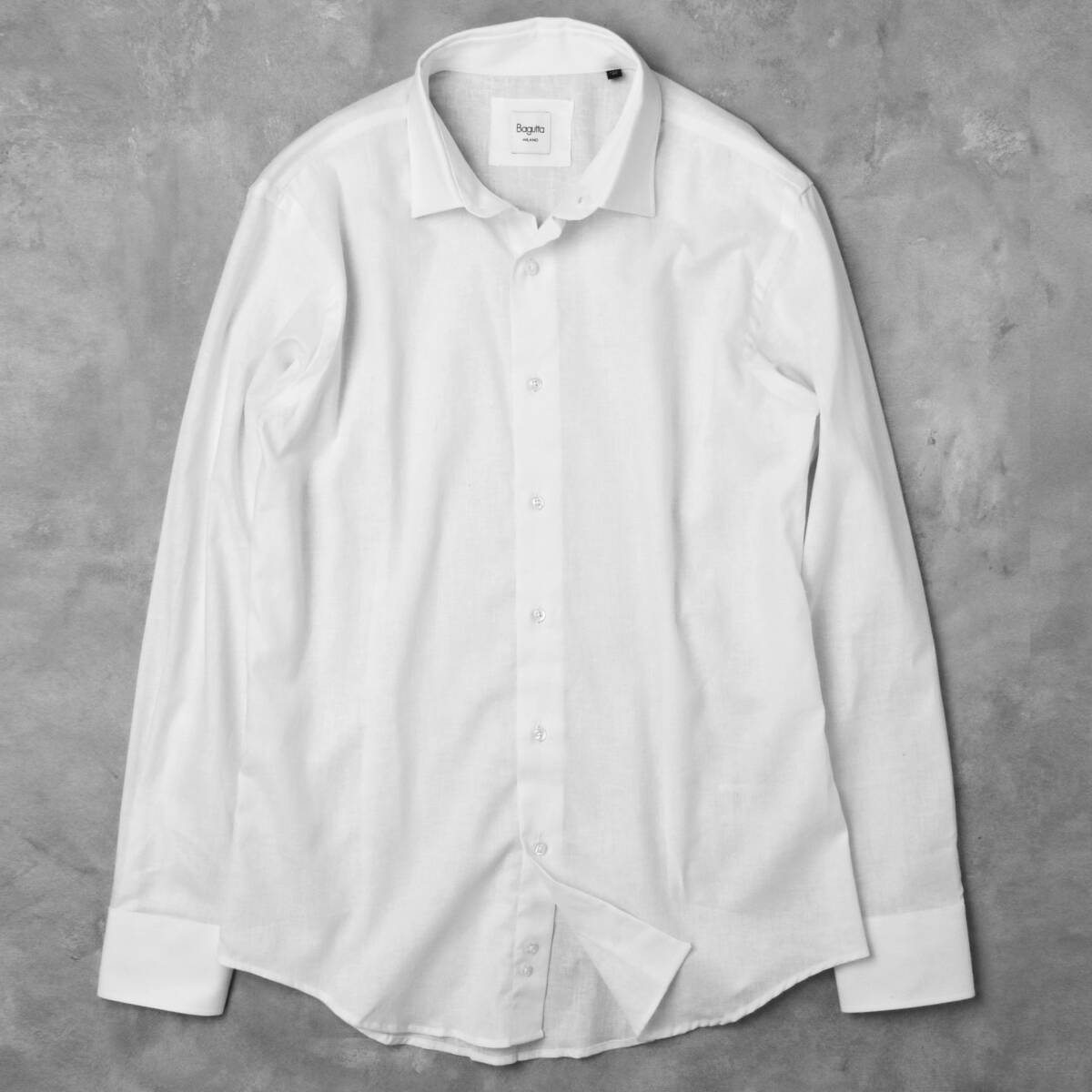 3,6万【BAGUTTA バグッタ 新品】麻の弱点を克服!シワを抑え上品見え◆リネンシャツの完成形◆夏はやはり純白◇爽やか突き抜け!リネンシャツ拍卖