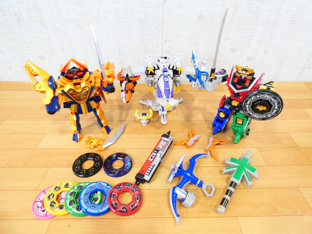 (S)◎ジャンク バンダイ 侍戦隊シンケンジャー 戦隊ロボ&なりきり玩具セット まとめて 約3㎏ 破損あり 動作未確認 2009年 @100(7)拍卖
