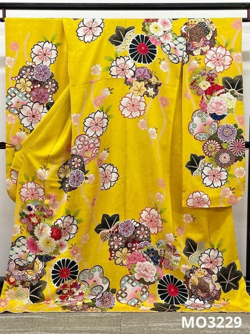 振袖 金駒 金彩 紋意匠 花々 身丈172cm MO3229拍卖