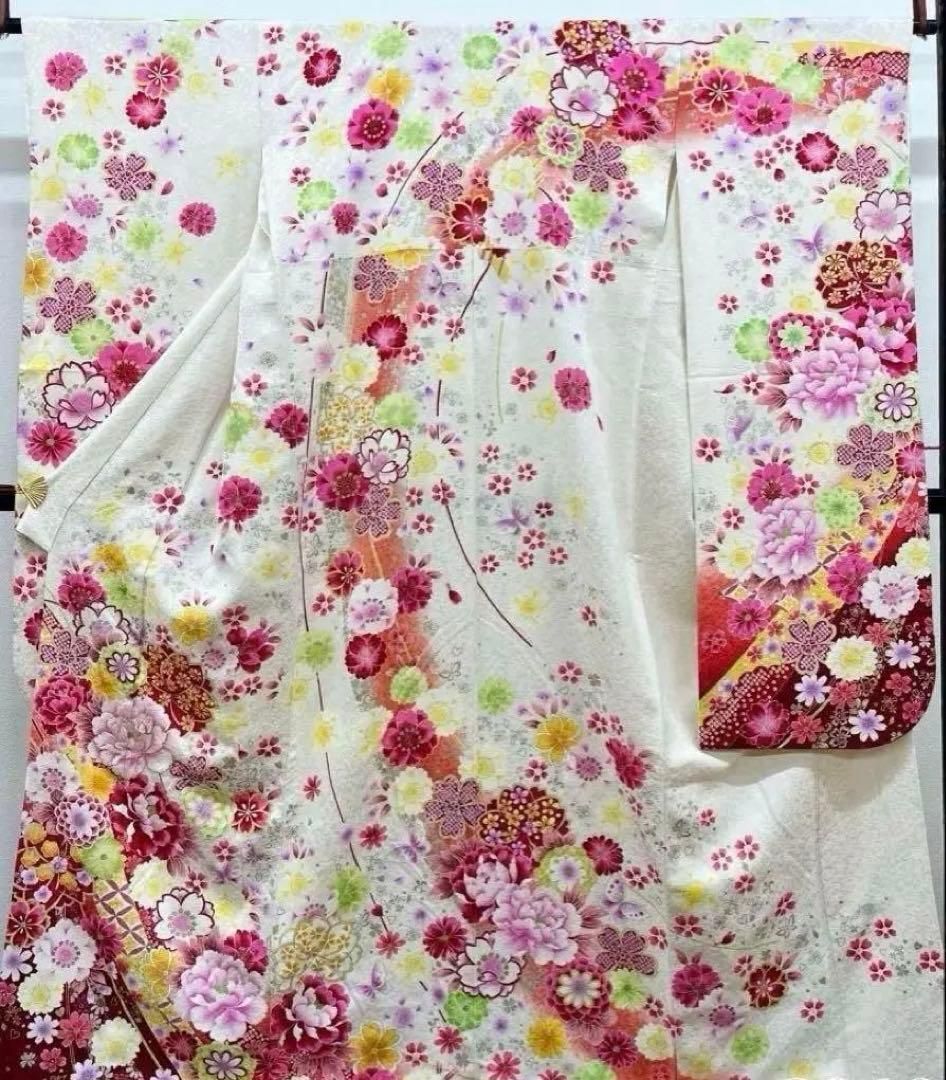 振袖 銀通し 金彩 牡丹 桜 刺繍 紋意匠 MO3741拍卖