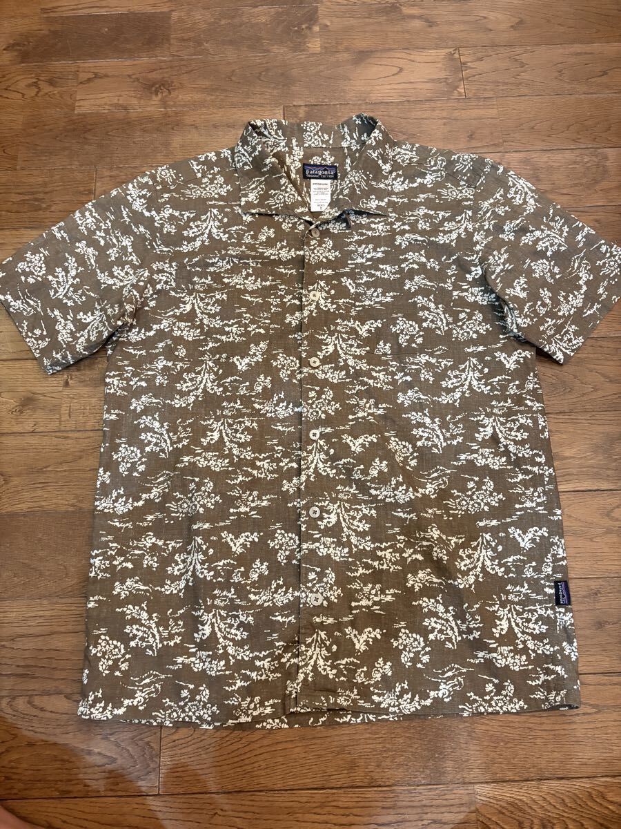 【美品】patagonia オーガニックコットン 半袖シャツ サイズS メンズ パタゴニア アロハシャツ オープンカラー 総柄 開襟拍卖