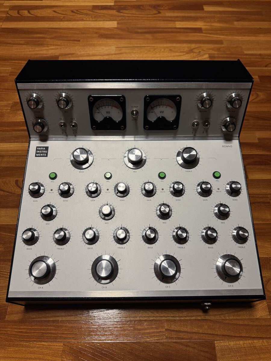Varia Instruments RDM40 4ch ロータリーミキサー rotary mixer拍卖
