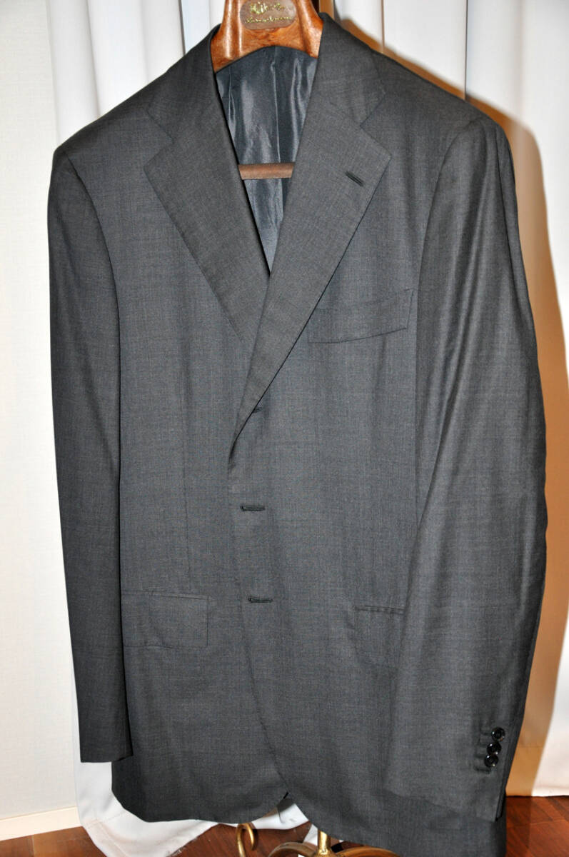 約83% off Cesare Attolini チェザレアットリーニ ウール Super 160's チャコールグレー総裏 スーツ Sartoria Attolini サルトリア拍卖