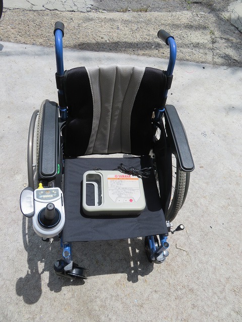 R☆YAMAHA ヤマハ XOC1-S・XOC2-S 折り畳み 電動車いす 充電器付 ◎電動走行確認済拍卖