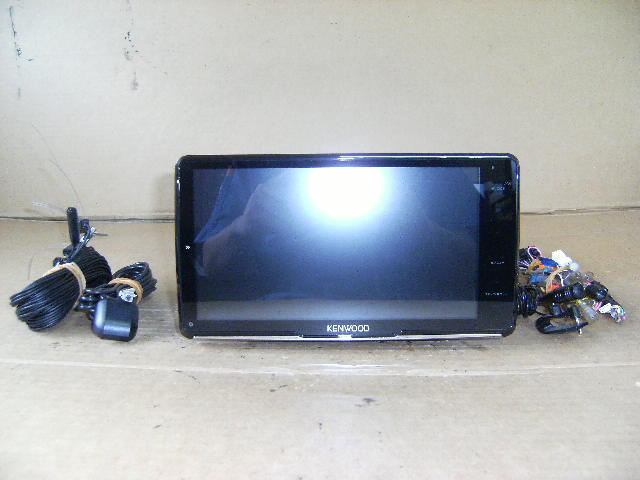 KENWOOD ケンウッド 9型フローティングナビ 「MDV-M909HDF」 2023年度製 地デジ/CD/DVD/SD/USB/Bluetooth/HDMI/AM/FM/iPod 超美品 完動品拍卖