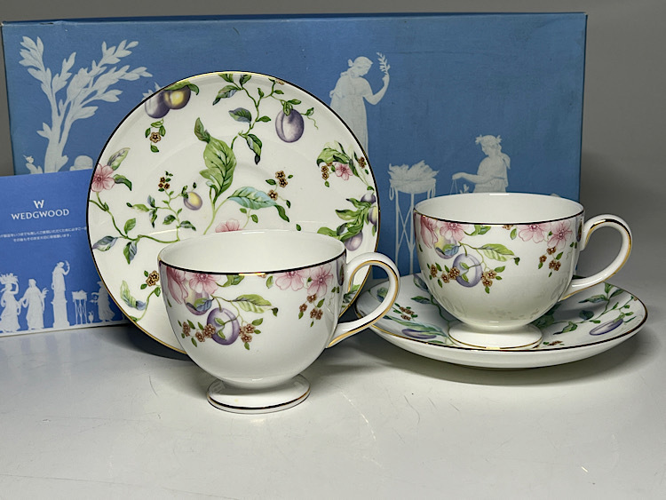 【瑞】ウェッジウッドWEDGWOOD スウィートプラム カップ&ソーサー2客セット拍卖