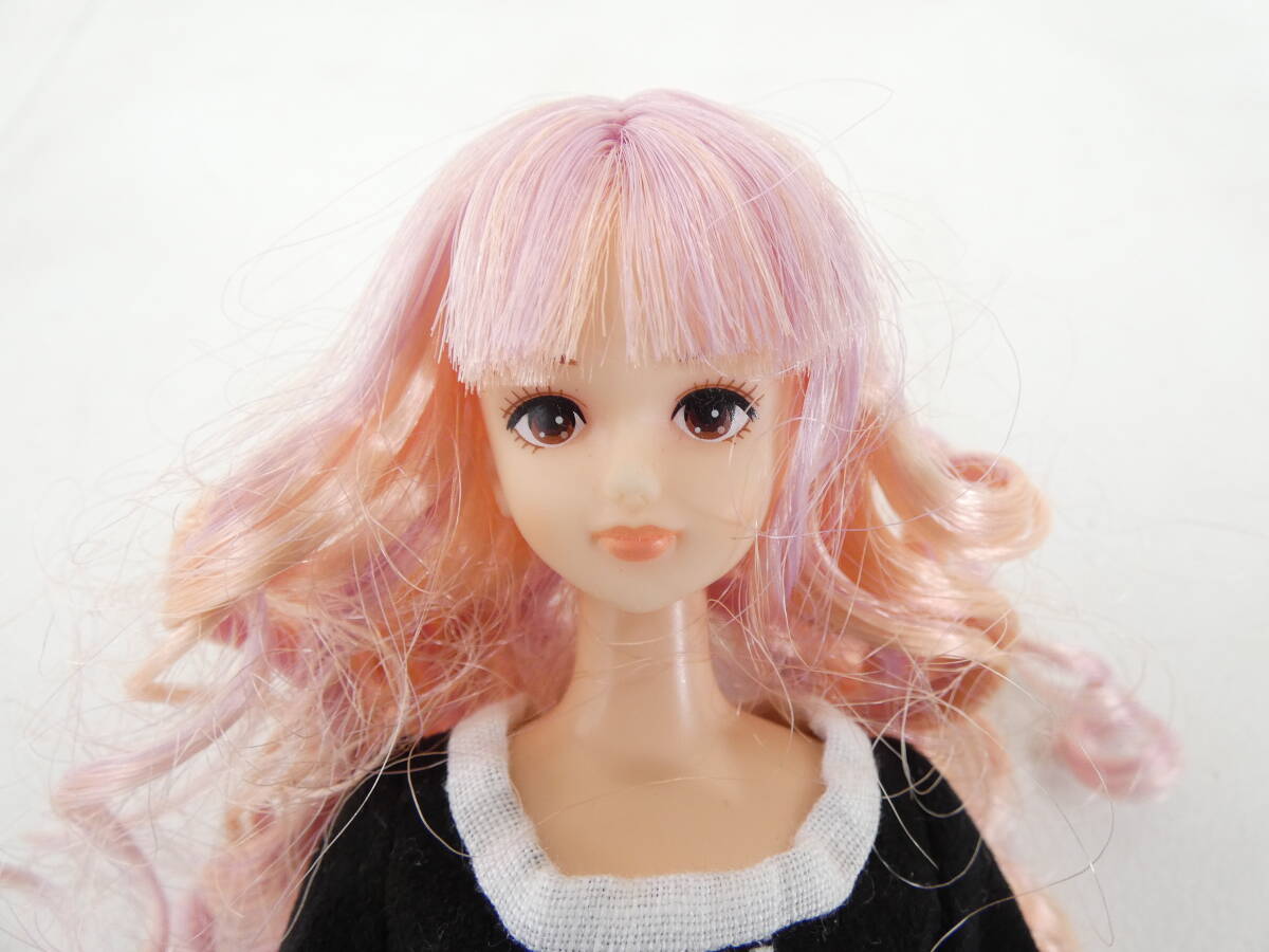 【Y6/エエク】タカラ リカちゃん キャッスル おたのしみドール ジェニーフレンド 人形 ドール 着せ替え人形拍卖