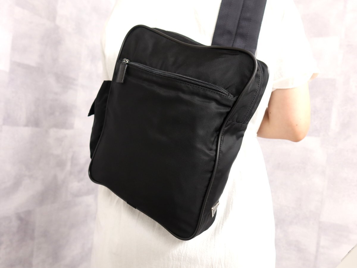 ●超美品●PRADA プラダ●三角ロゴプレート●ポコノ ナイロン カーフ レザー 本革●ボディ ショルダー バッグ●黒●SV金具●B5●Js69855拍卖