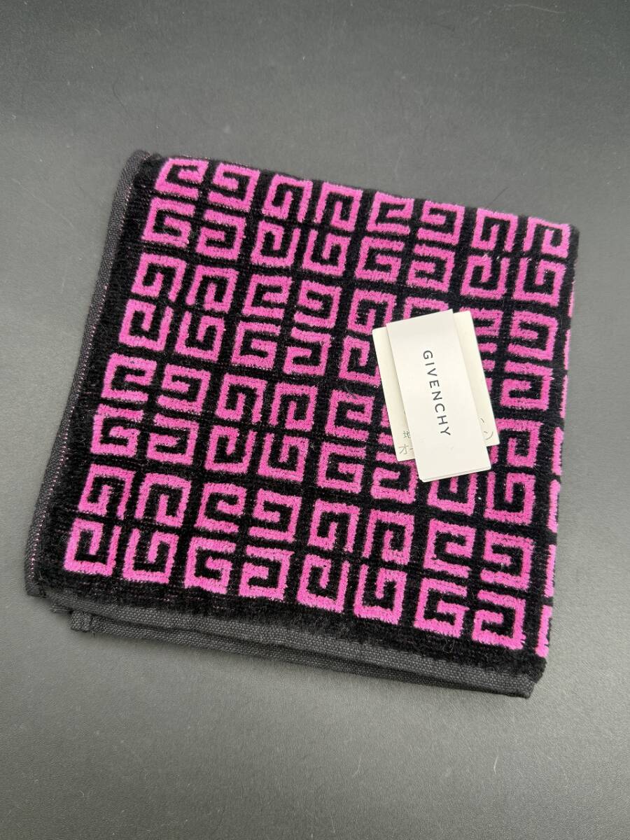 (37638)GIVENCHY/ジバンシー タオルハンカチ ロゴ柄 ロゴマーク 4Gロゴ ブラック×ピンク ハンドタオル ハンカチ 未使用/現状品拍卖
