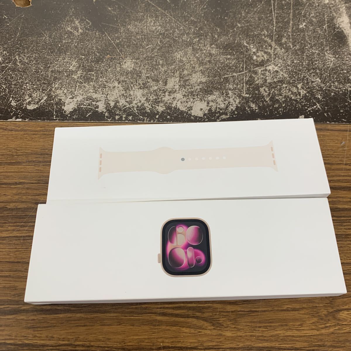 美品 現状 Apple Watch Series 11 46mm MFCJ4J/A ソフトバンク アップルウォッチ ローズゴールド アップル バッテリー:100% 64GB拍卖