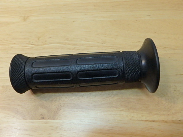 60su21-0625 中古 バイク ハンドル グリップ PVC 1個 部品 パーツ (北海道・沖縄・離島は発送不可)拍卖