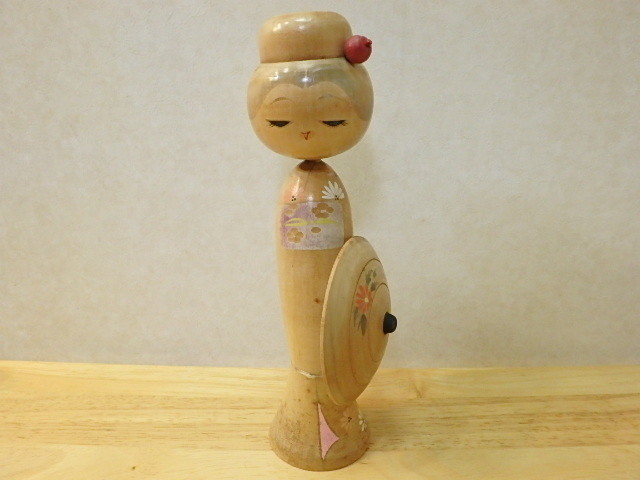 60s107y こけし 草津温泉 傘 花柄 民芸品 工芸品 日本人形 置物 木製 レトロ 中古 現状 ジャンク(北海道・沖縄・離島は発送不可)拍卖