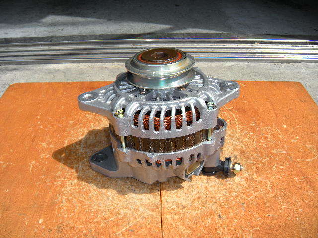 セレナ ディーゼル/バサラ ディーゼル/プレサージュ ディーゼル用オルタネーター(ダイナモ)リビルト品 A3TA6581、23100-AD210拍卖