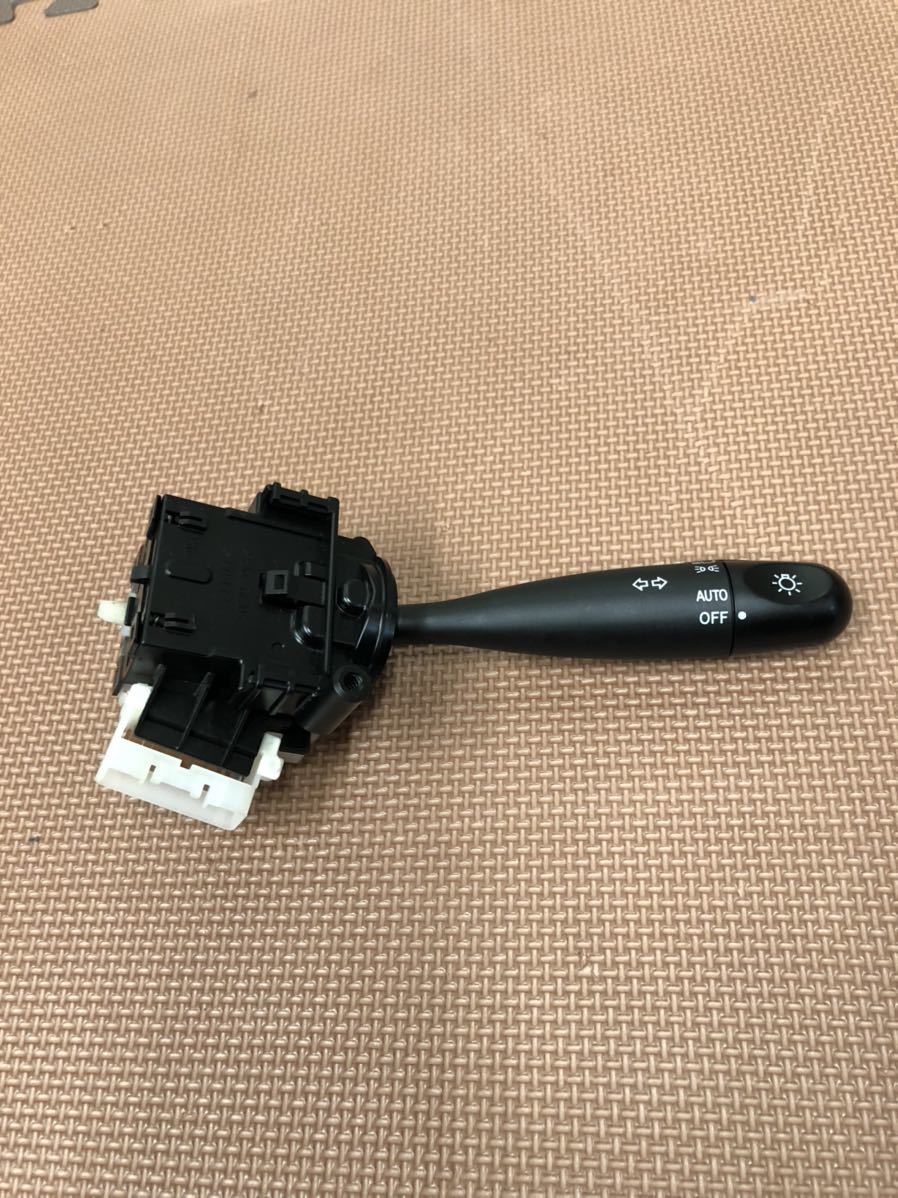 1160:ワゴンRスティングレー MH23S ライトスイッチ拍卖