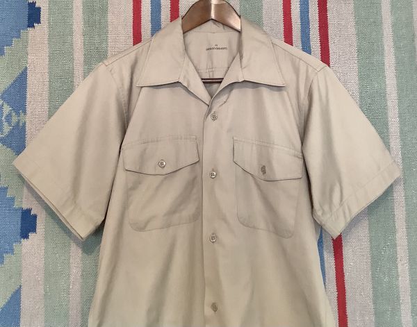 USMC ! 1975年 米軍 実物 ビンテージ ポリコットン 半袖 カーキシャツ US- M サイズ // ワーク拍卖