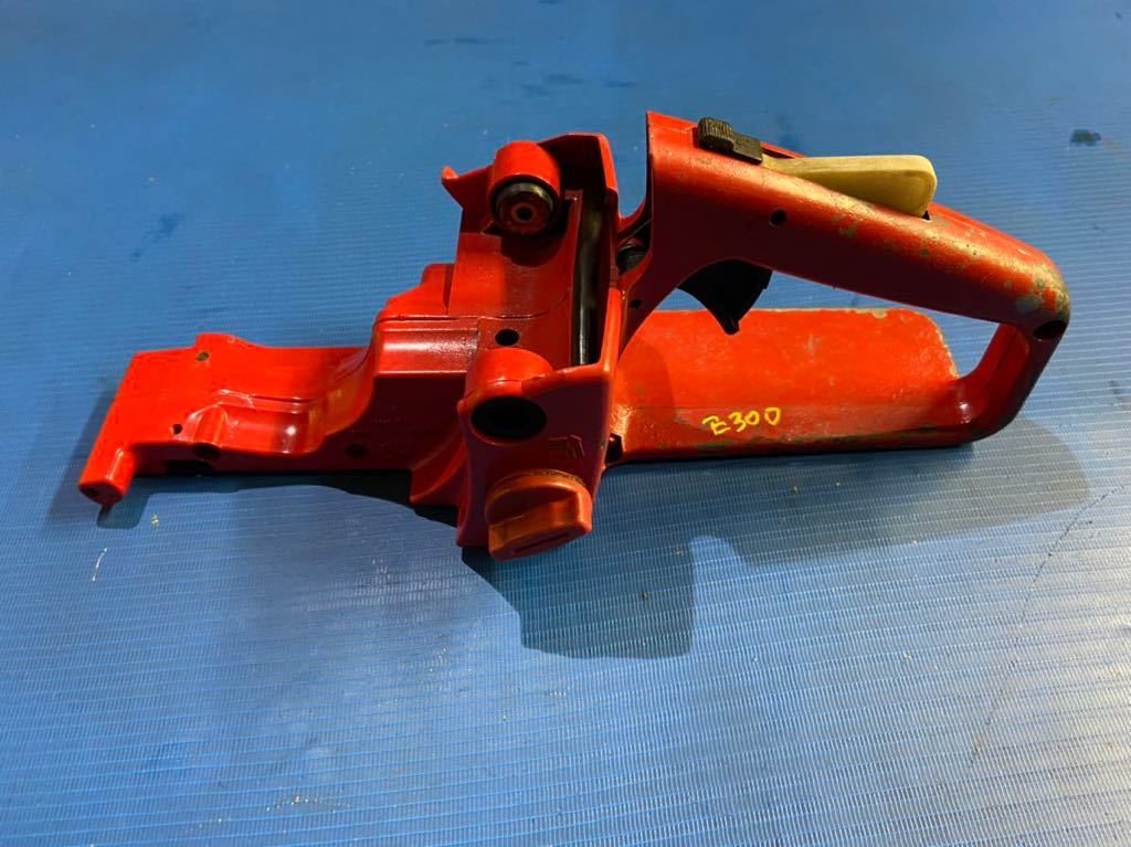 エンジンチェーンソー 部品パーツ リアハンドル アクセルスイッチ 燃料タンク 中古 シンダイワE300 中古拍卖