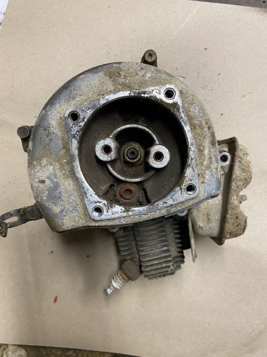 草刈機刈払機 部品パーツ エンジン 部品取り用 圧縮あり ジャンク取り扱い 三菱TL261拍卖