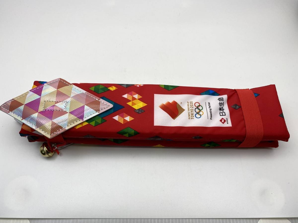 日本生命 2020東京オリンピック 聖火リレートーチ型折りたたみシートクッション拍卖