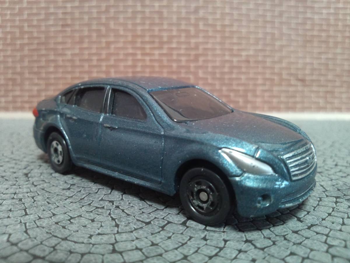 【中古品】 1/64 NISSAN FUGA ②拍卖