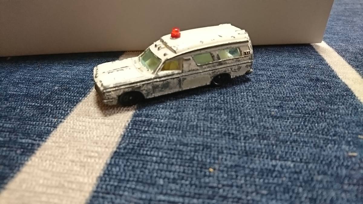 ミニカー TOMICA トミカ TOYOTA AMBULANCE 1975 1/70 中古 保管品拍卖