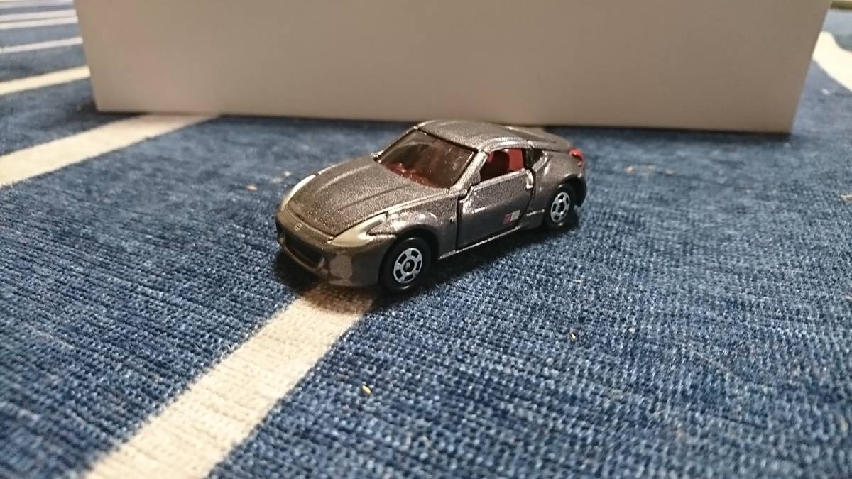 ミニカー TOMICA トミカ NISSAN FAIRLADYZ 2008 1/57 中古 保管品拍卖